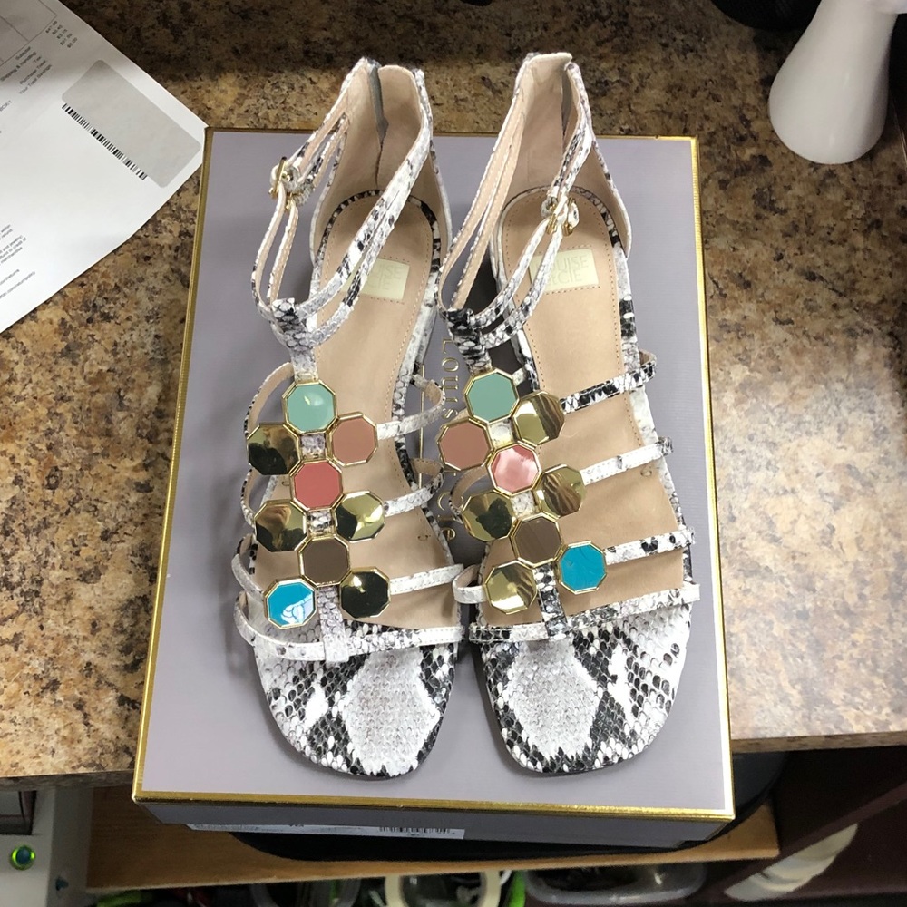 Sandal